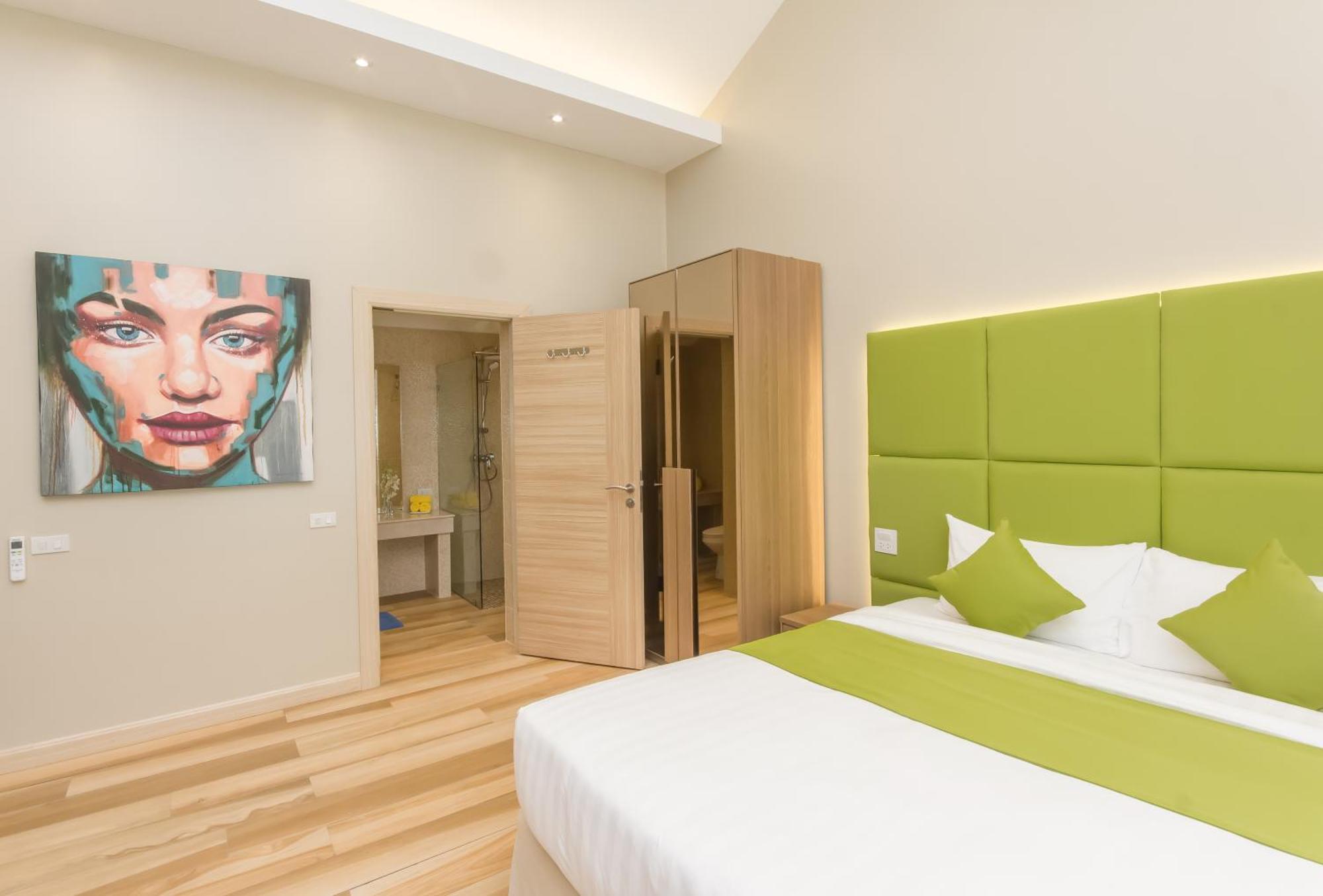 Villa 3-bdr Luxury At A With Club And Concierge Service Mae Nam